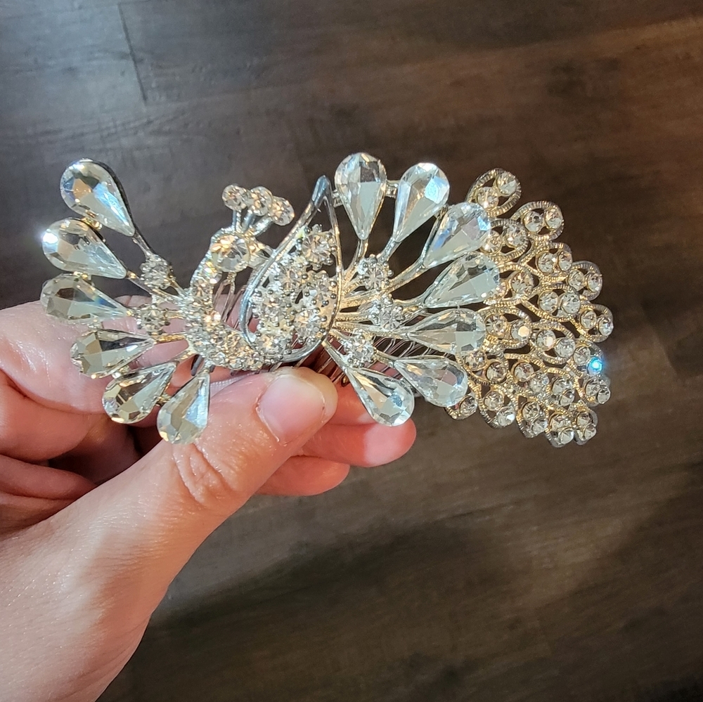Rhinetone Peacock Wedding or Special Occasion Hair Comb NWT